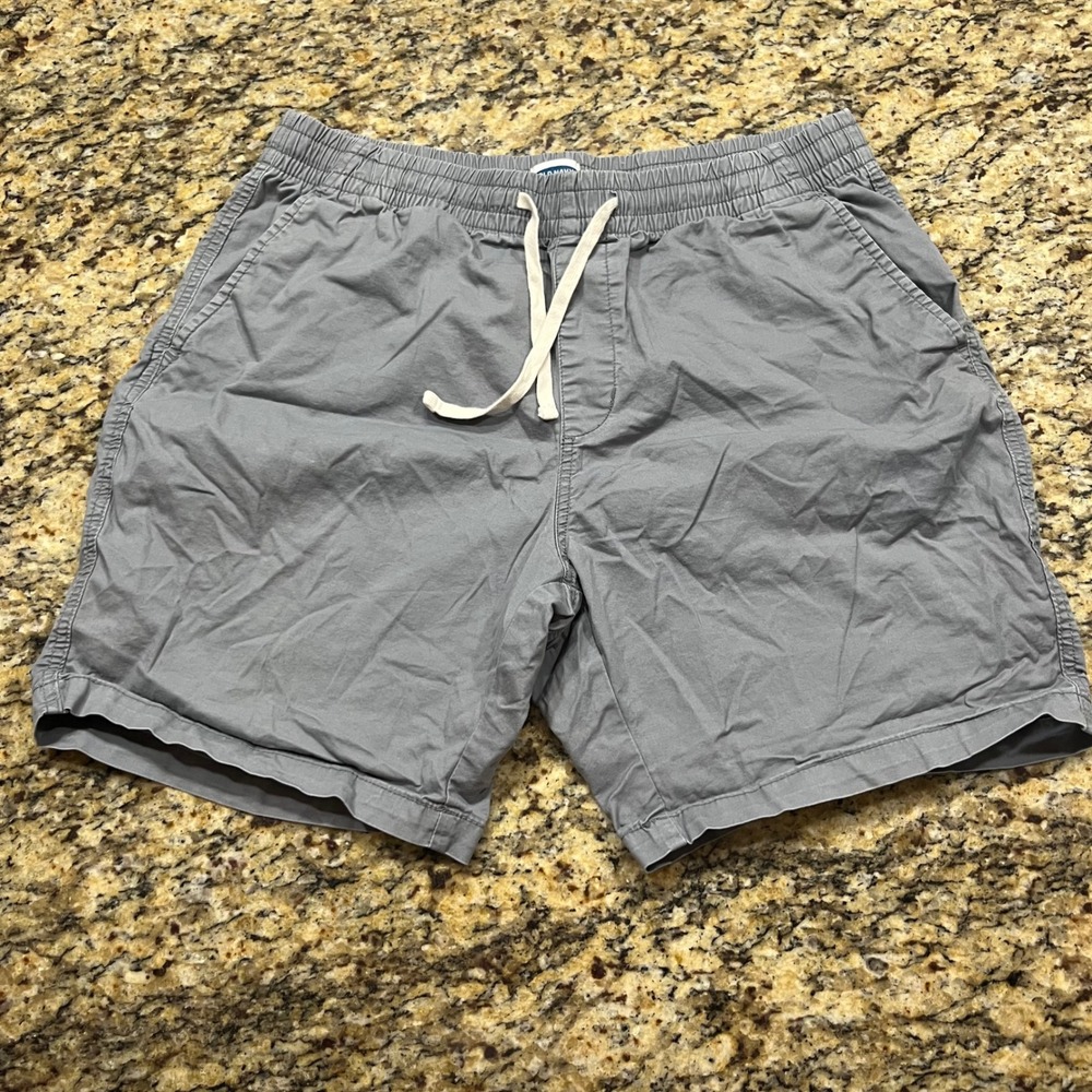 Old Navy Mens Gray Elastic Waist Drawstring Chino Shorts Size Large Stretch